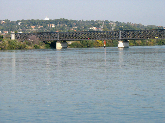 pont ferroviaire dit viaduc d'Avignon