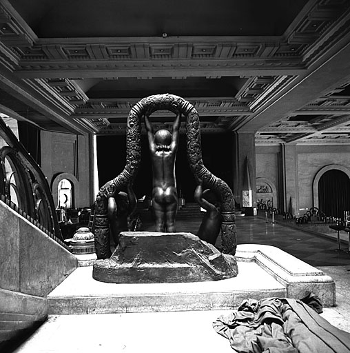 casino dit Palais de la Méditerranée, actuellement casino et hôtel de voyageurs dits Palais de la Méditerranée