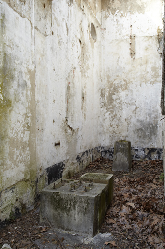 usine de produits explosifs (poudrerie de Saint-Chamas)