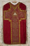Chasuble, étole, manipule, bourse de corporal, voile de calice (ornement rouge n°1)