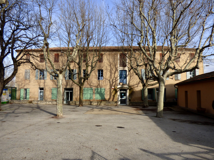 école, actuellement Maison de la Jeunesse et des Associations