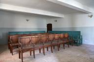 Ensemble de bancs de synagogue N° 2