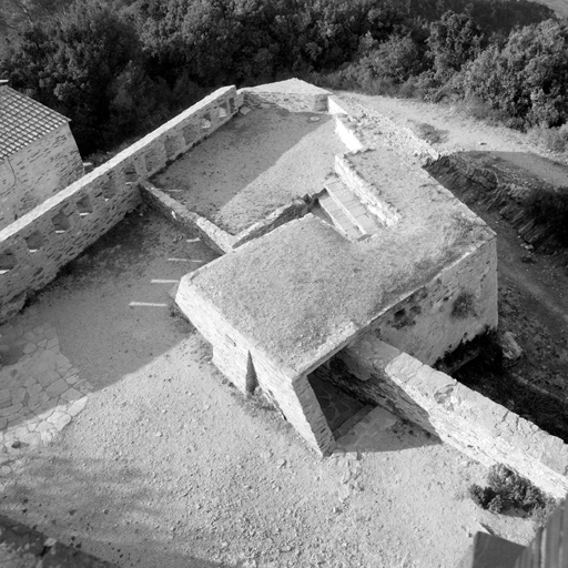 Bastionnet nord-ouest vu du haut de la tour centrale.