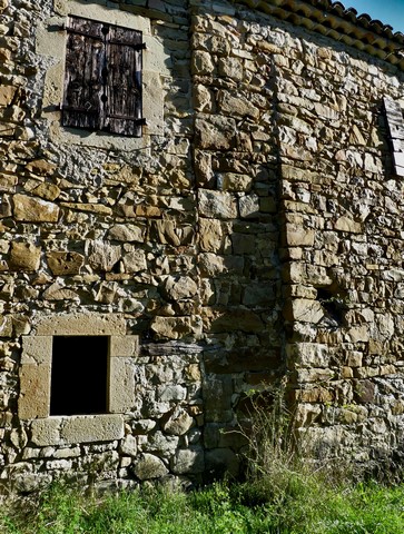 Bâtiment principal. Elévation sud, collages de maçonnerie.