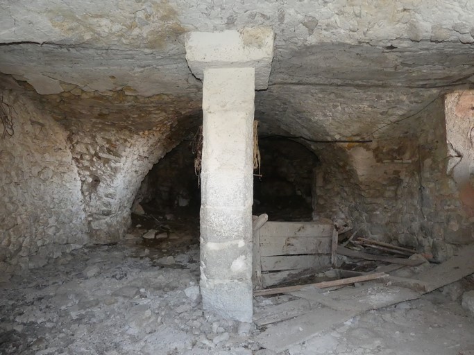 Bâtiment du logis. Etage de soubassement, étable sud. Vue de volume prise de l'est.