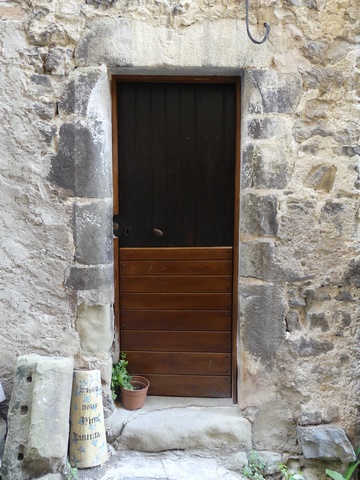 Elévation ouest, premier niveau. Porte du logis.