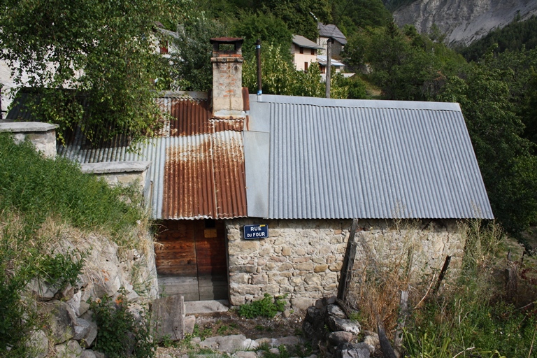 Beauvezer. Fournil de Villars-Heyssier.