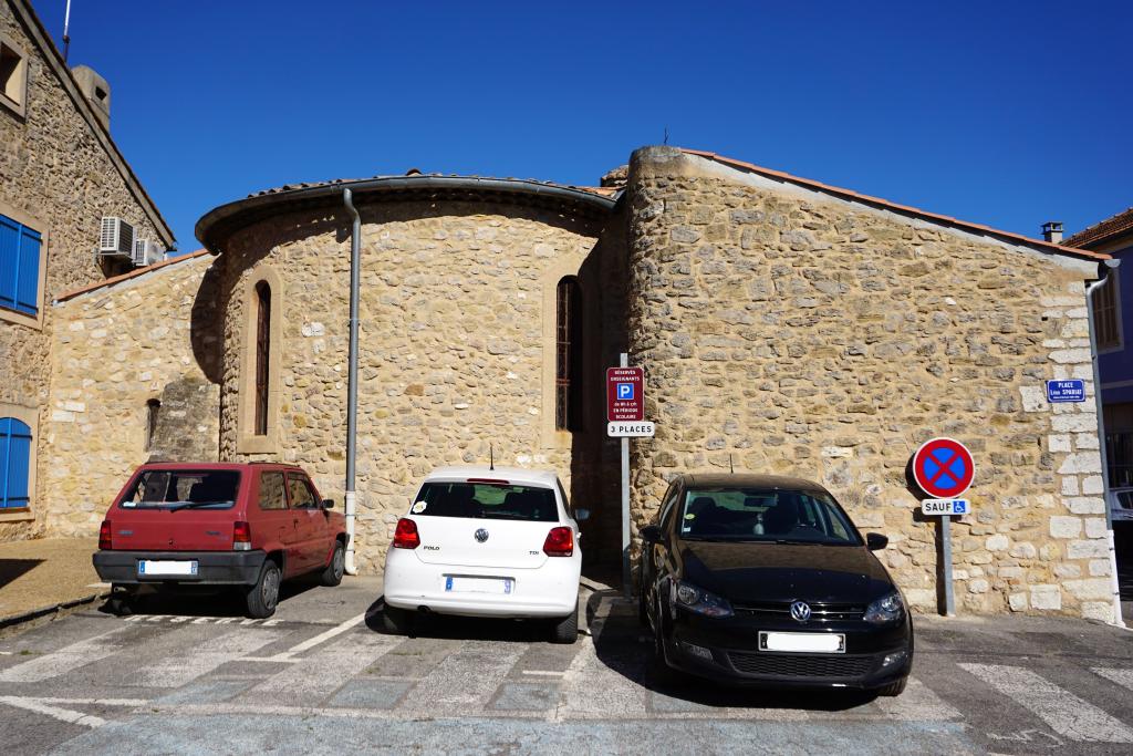 Vue extérieure du chevet et de l'actuelle sacristie à l'angle sud-ouest depuis l'ouest.