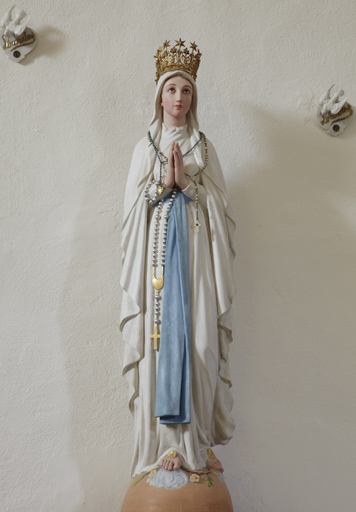 Statue (petite nature) : Vierge dite Notre-Dame-de-Lourdes