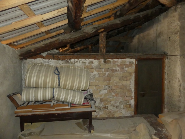 Etage, séchoir. Vue de volume prise du nord.