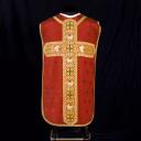 ensemble de vêtements liturgiques (N° 1) : chasuble, étole, manipule, bourse de corporal, voile de calice (ornement rouge)