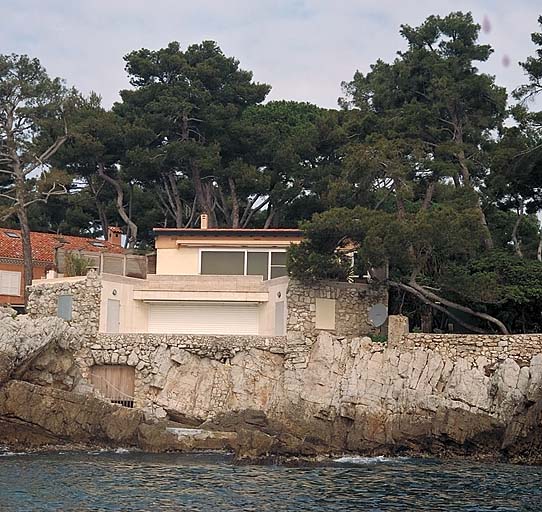 pavillon de jardin, dit pavillon de bain de la villa Hou Zée, actuellement villa Petit Roc