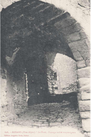 Passage couvert, vue de volume prise du sud-ouest.