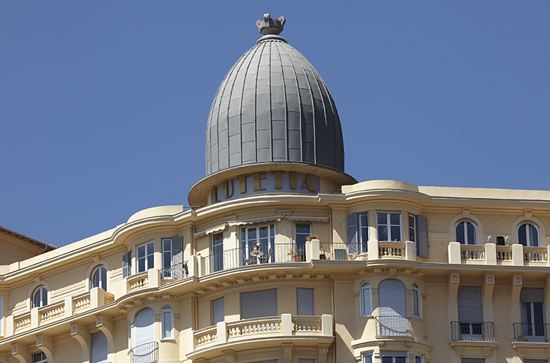 Hôtel de voyageurs dit Hôtel Lutetia, actuellement immeuble