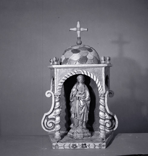 statue : Vierge à l'Enfant, exposition