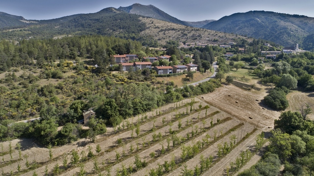 Vue aérienne de situation, prise du sud-ouest.