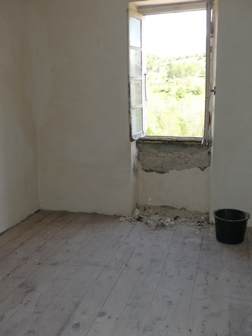 Etage, chambre. Vue de volume prise de l'ouest.