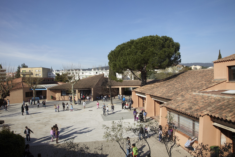 Groupe scolaire Aymeric Simon-Lorière