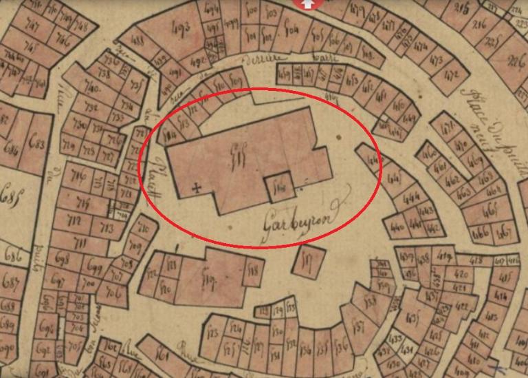 Plan de masse et de situation du clocher et de la chapelle Saint-Charles de l'ancienne église paroissiale d'après le cadastre de 1823 (section A, parcelle 515).