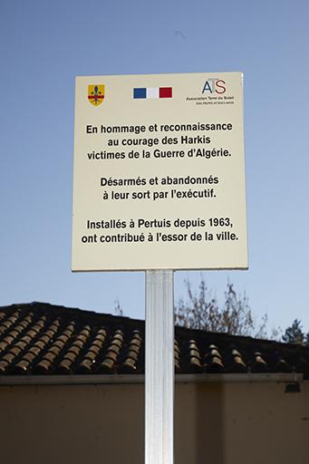 Hameau de forestage de Harkis de Pertuis