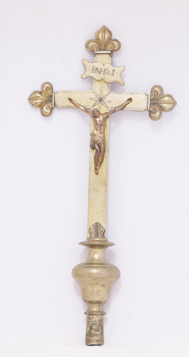 croix de procession : Christ en croix