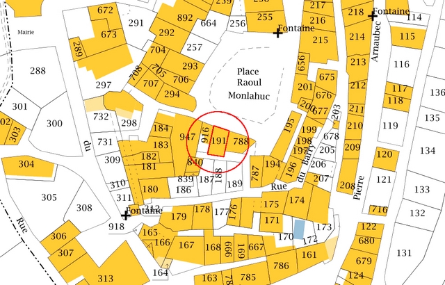 Plan de masse et de situation, d'après le cadastre de 2021 (section 000F). Echelle d'origine 1/500e.