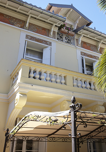 Maison de villégiature (villa balnéaire) dite Le Clos des pinsons, actuellement Villa Rihanna