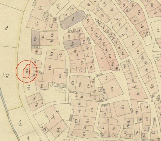 Plan de masse d'après le plan cadastral de 1839, section F1. Echelle d'origine 1/1000e.