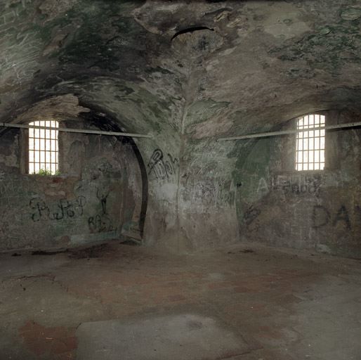 Intérieur de la casemate du niveau 1 du bastion sud-ouest.