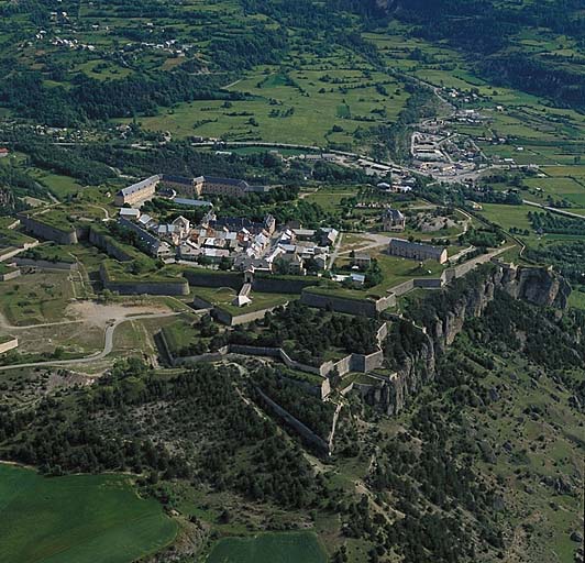 fortification d'agglomération de Mont-Dauphin