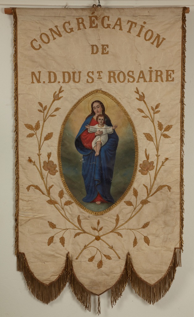 Bannière de procession, bannière de la confrérie de Notre-Dame-du-saint-Rosaire (N°1) : Vierge à l'Enfant