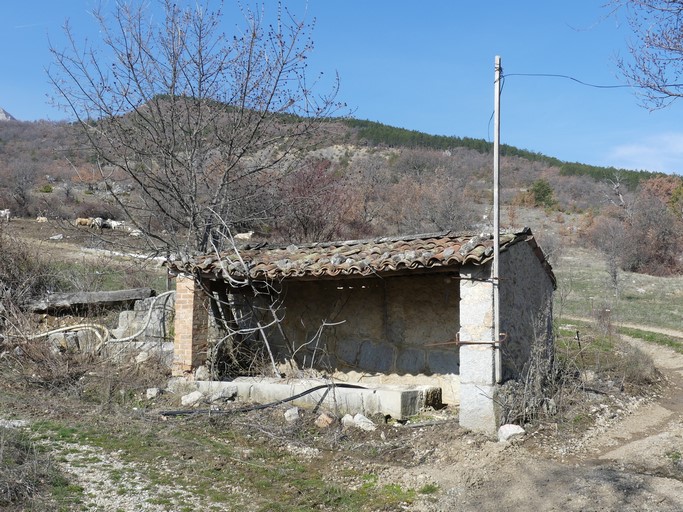 fontaine-lavoir