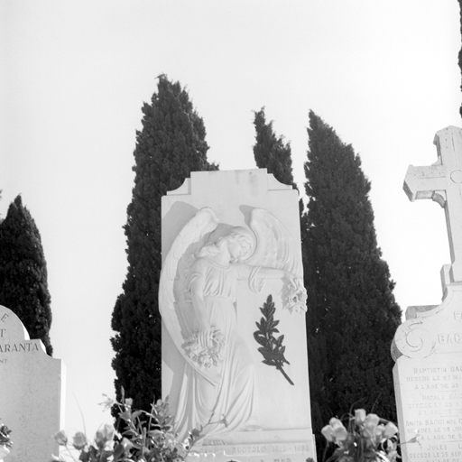 tombeau (N° 4) de la famille Ruotolo