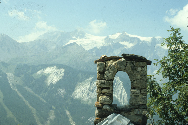 églises paroissiales, chapelles