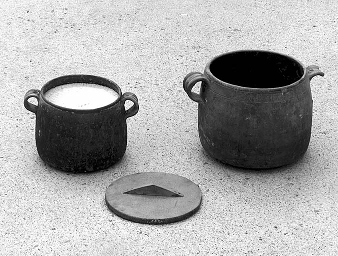 pots à conserves (2 pots à graisse)