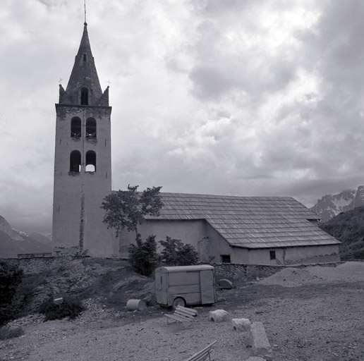 église paroissiale Saint-Pierre