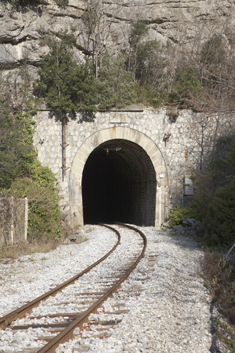 tunnel ferroviaire de la Mescla