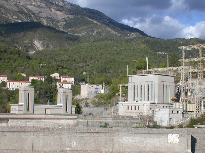 centrale hydroélectrique du barrage de Castillon