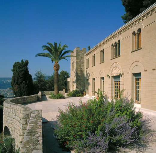 maison dite Sainte-Claire-le-Château, actuellement Castel Sainte-Claire