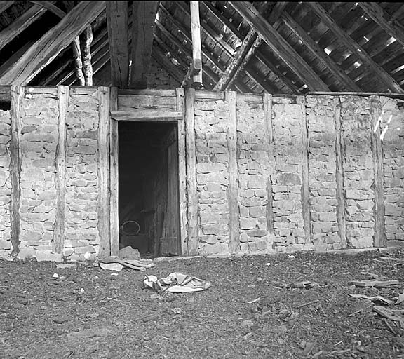 Cloison intérieure en pan-de-bois.