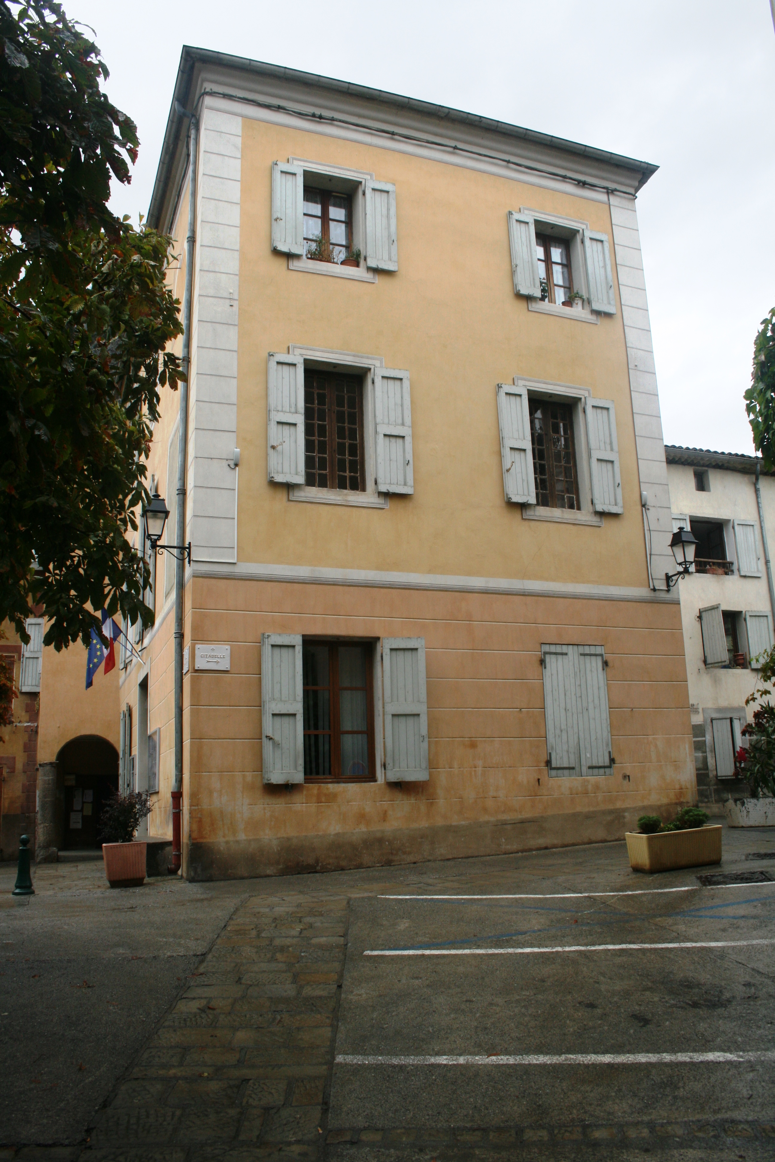 maison, puis mairie d'Entrevaux