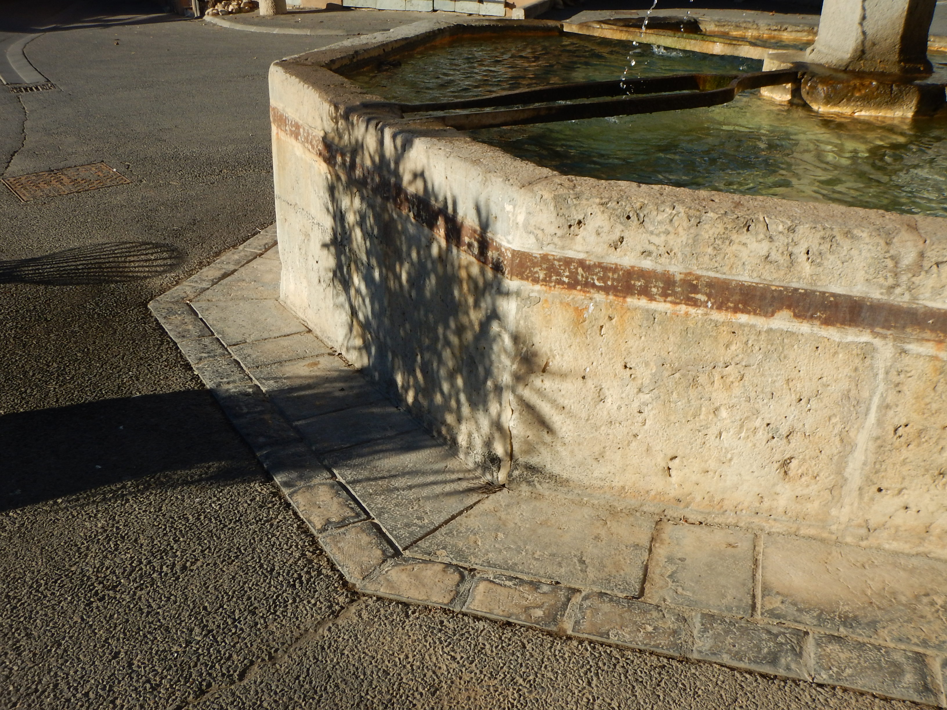 Fontaine dite fontaine Benoîte