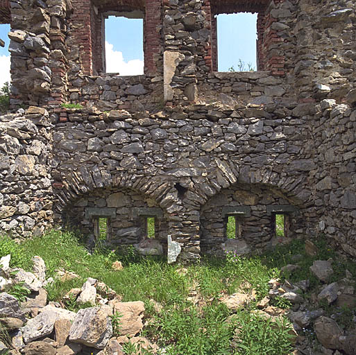 ouvrage d'infanterie dit casernement central