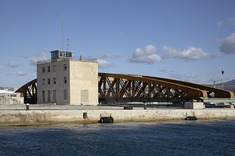 bassin de port dit bassin d'Arenc