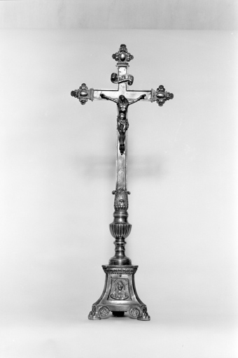 croix d'autel