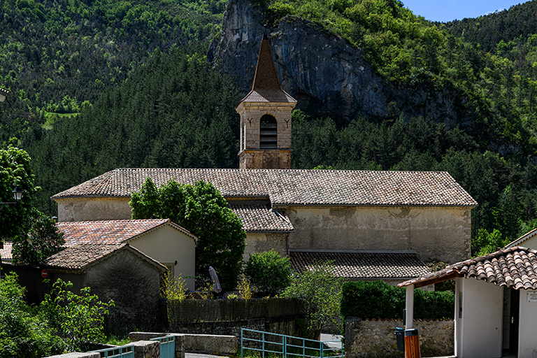 Eglise paroissiale Saint-Julien et chapelle de pénitents blancs