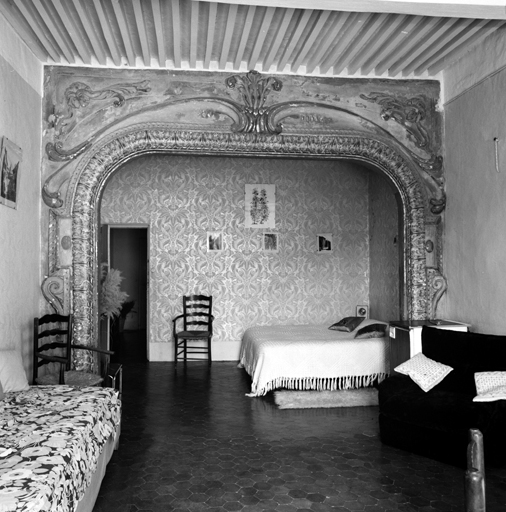 Premier étage, alcôve de la chambre.