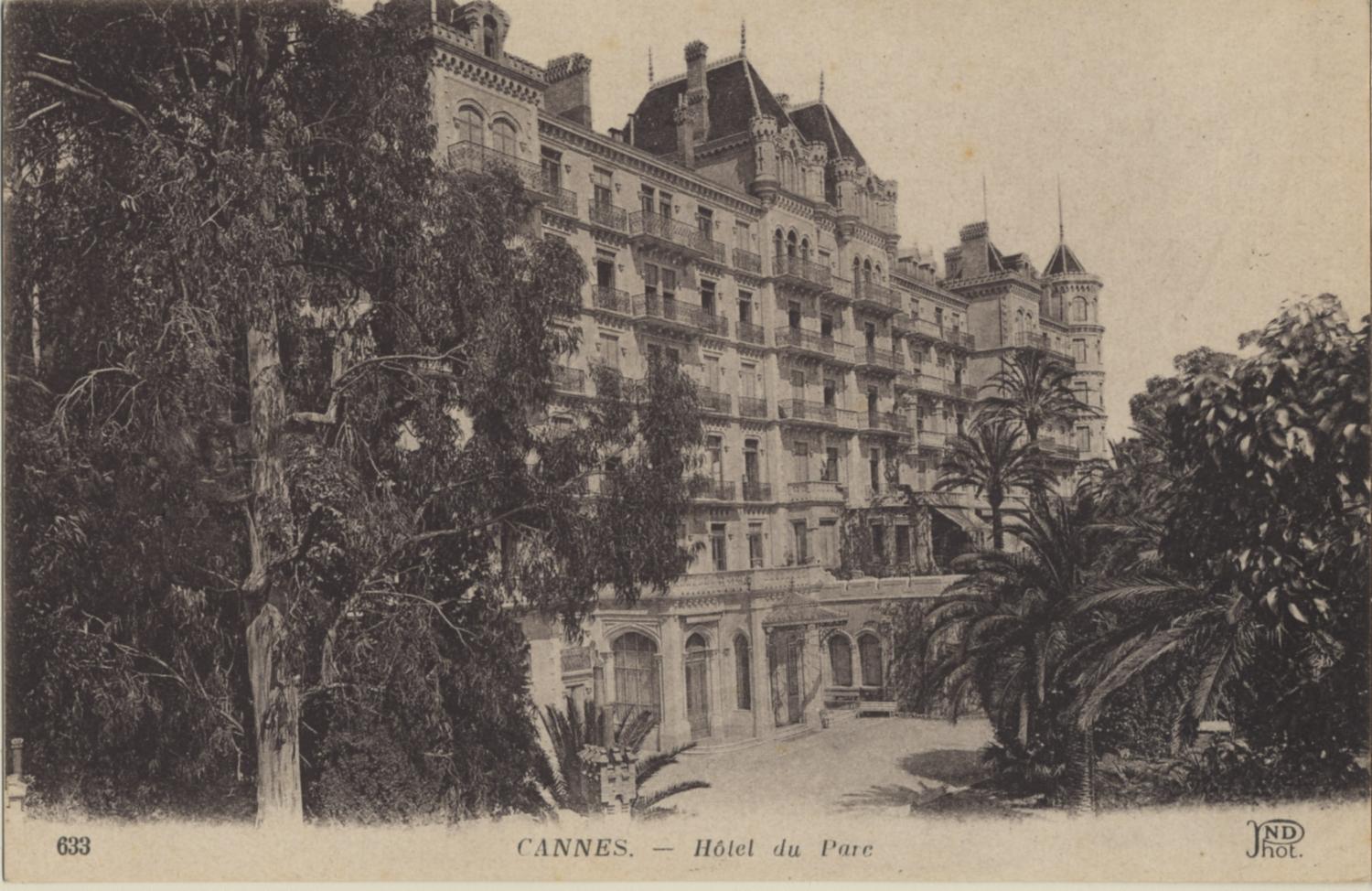 maison dite Château Sainte-Ursule ou Château des Tours, puis hôtel de voyageurs dit Hôtel du Parc, actuellement Résidence du Parc Vallombrosa