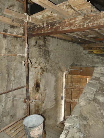Escalier est. Etage de comble, arrivée de la dernière volée.