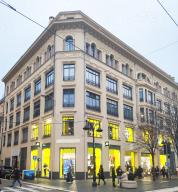 grand magasin "Aux dames de France", actuellement magasin et immeuble de bureaux